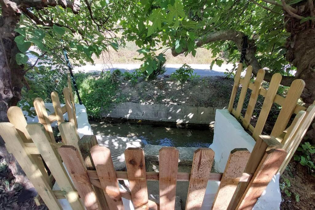 La Huerta Del Castillo Con Su Caz De Agua - Enjoy Life & Relax Castillo de Locubín 외부 사진